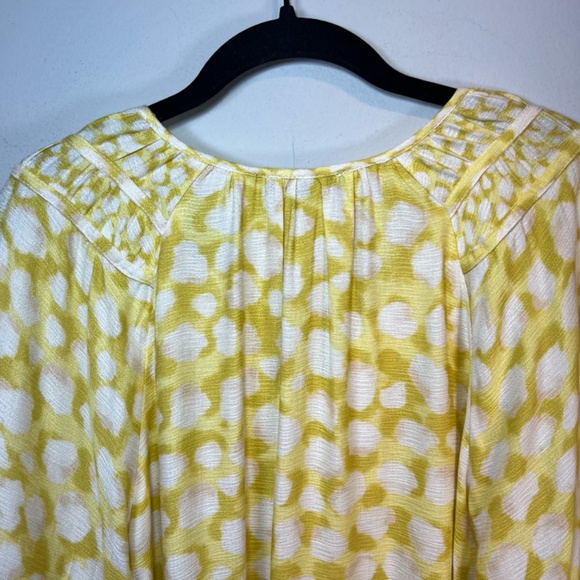 Democracy Women's Pintuck Blouse Yellow White Dots 3/4 Sleeves Split Neck  Small - Picture 10 of 13